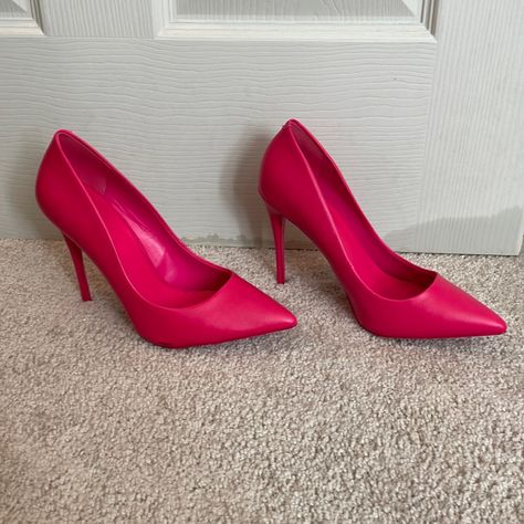 Worn Once! They Look Brand New. Hot Pink Color Hot Pink Heels, Hot Pink Color, Pink Heels, Aldo Shoes, Pink Color, Hot Pink, Size 7, Pumps, Brand New