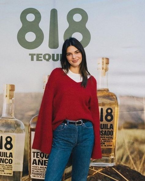 Kendall Jenner Red Dress, Kendall Jenner Red Hair, Kendall Jenner Red, Kardashian Style Outfits, Kendall Jenner Outfits Casual, 818 Tequila, Brick Ovens, Kendal Jenner, Kendall Jenner Street Style