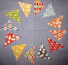 flying geese Geese In Motion Quilt Pattern, Modern Quilting Tutorials, Geese Quilt, Colchas Quilting, Quilting Squares, Crazy Quilt Stitches, Charm Pack Quilts, Flying Geese Quilt, Paper Pieced Quilt Patterns