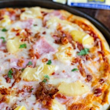 Canadian Bacon Pizza, Pizza Hawaiian, Hawaiian Pizza Recipe, Pizza Dough From Scratch, Homemade Pizza Crust, Pizza Dough Recipe Easy, Crazy For Crust, Best Pizza Dough, Easy Pizza Dough