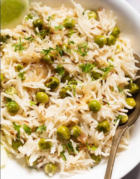 #Rice #peas #continental#recipes #cuisine Continental Recipes, Peas Pulao Recipe, Peas Pulao, Rice Peas, Pulao Recipe, How To Make Greens, Green Peas, Frozen Peas, Pad Thai