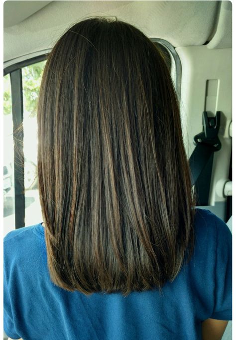 Love this hair. Lots of Dimension Hair Cuts Layers, Shaped Haircut, V Shaped Haircut, Haircut Short Hair, Hair Cuts With Layers, Ombre Hair Blonde, Corte Bob, Long Face Hairstyles, Face Shape Hairstyles