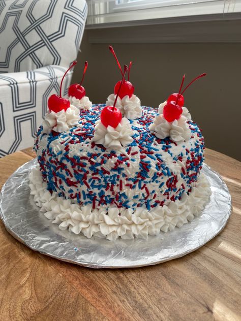 Cake - Memorial Day, 4th of July, Labor Day, Summer, Patriotic, Flag Cake Labor Day Cake Ideas, Cookie Cake Decorations, Fourth Of July Cakes, Flag Cake, Daisy Cakes, Patriotic Flag, Cookie Cake, Labor Day, Cake Ideas