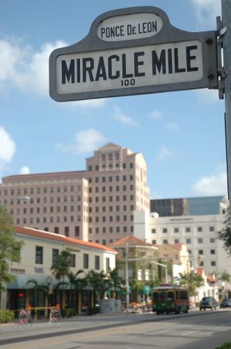 Miracle Mile - Outdoors Shopping, Food, Entertainment (Coral Gables, Florida) Biltmore Miami, Nursing Equipment, Miami Attractions, Miami Living, Coral Gables Florida, Shopping Food, Miami City, Miracle Mile, Vintage Miami