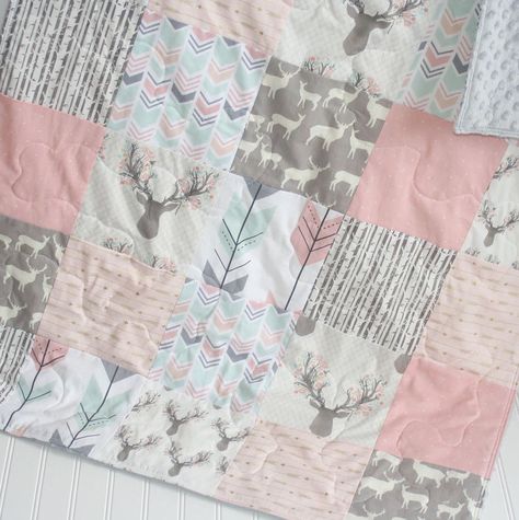 Baby quilt-baby girl quilt woodland baby quilt fawn baby | Etsy Bos Baby, Quilt Baby, Toddler Blanket, Crib Quilt, Girls Quilts, Baby Time, Woodland Baby