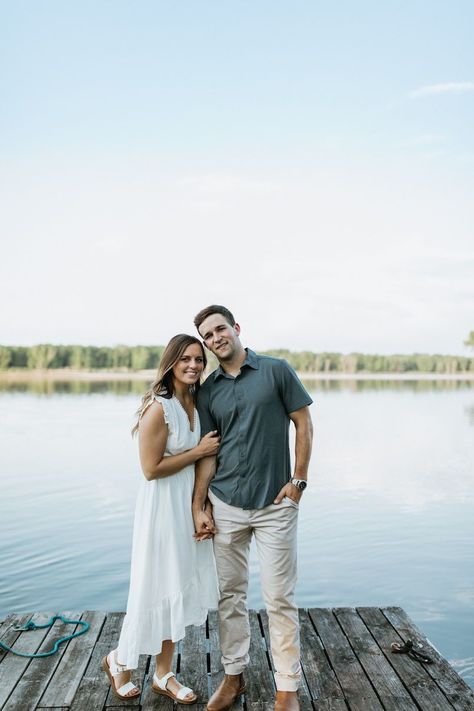 Boat Dock Couples Photos, Engagement Photos On Dock, Dock Engagement Photos, Engagement Photos By Lake, Dock Engagement Pictures, Dock Photoshoot, Rock Pic, Shower Photos, Engagement Picture Outfits