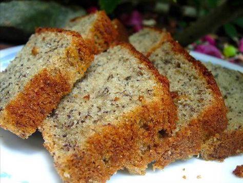 Asian Banana Cake. Banana Cake Recipe Easy, Bolu Cake, Asian Cake, Pembuat Roti, Banana Muffin Recipe, Banana Cake Recipe, Torte Cupcake, Banana Bread Recipe, Asian Desserts