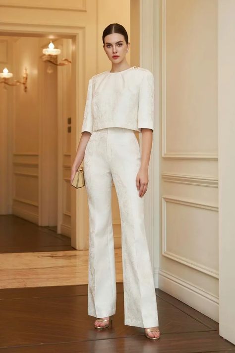 MEAN BLVD | Premium Fashion Platform of Top Vietnamese Designers Semi Formal All White Outfits, Brocade Top, Office Closet, Modern Womens Fashion, Sleek Chic, Mean Blvd, Look Formal, Ankle Length Dress, Pantsuits For Women