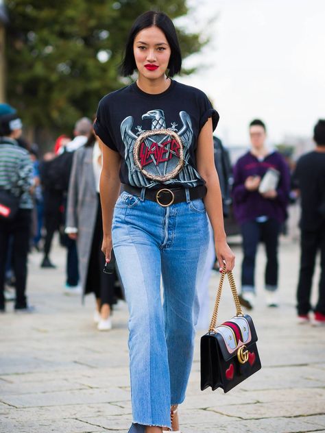 How to Style a Vintage Band T-shirt | Who What Wear How To Wear Belts, Band Tee Outfits, Vintage Band T Shirts, Casual Weekend Outfit, Street Style 2017, Vintage Band Tees, Bootcut Jean, Boyfriend Jean, Band T Shirts