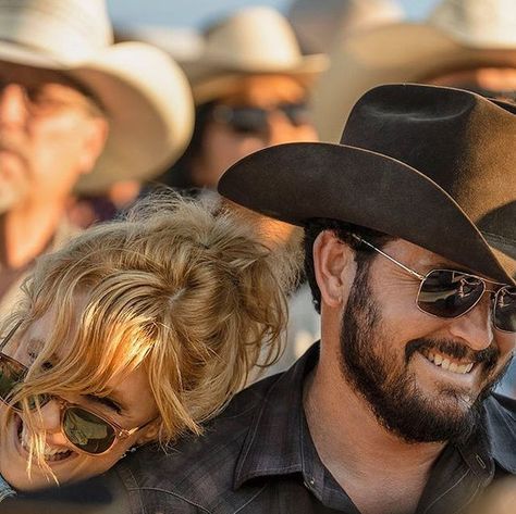 Beth Dutton Fanpage on Instagram: "Never smiled that way until they found each other again. ♥️ 🏷️ #bethdutton #ripwheeler #yellowstonetv #yellowstone #kellyreilly #colehauser #bethandrip #montana" Yellowstone House Aesthetic, Yellowstone Kayce And Monica, Rip Wheeler And Beth Dutton, Rip Beth Yellowstone, Dutton Ranch Aesthetic, Yellow Stone Video, Yellowstone Teeter, Dutton House, Yellowstone Vibes