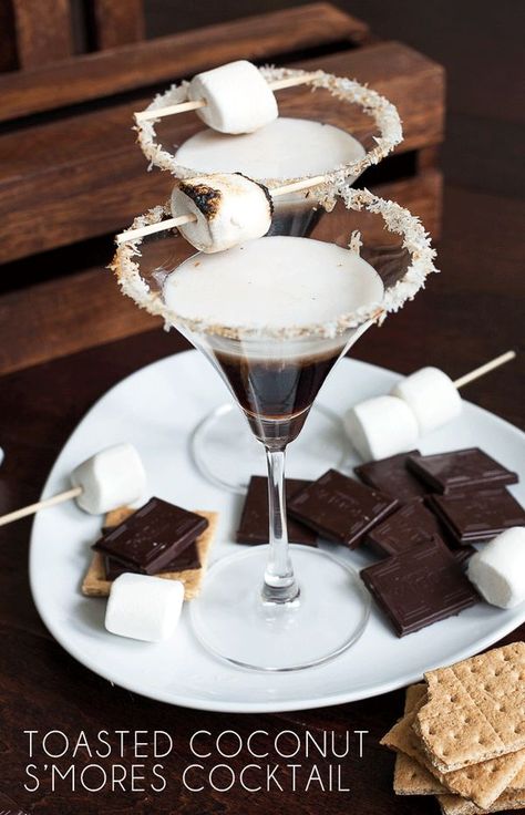 Toasted Coconut S'mores Cocktail #LoveMySilk #cocktail #smores Smores Cocktail, National Left Handers Day, Left Handers Day, Cocoa Marshmallow, Marshmallow Vodka, S Mores Cupcakes, S Mores Cookies, Unique Drink, Winter Cocktails