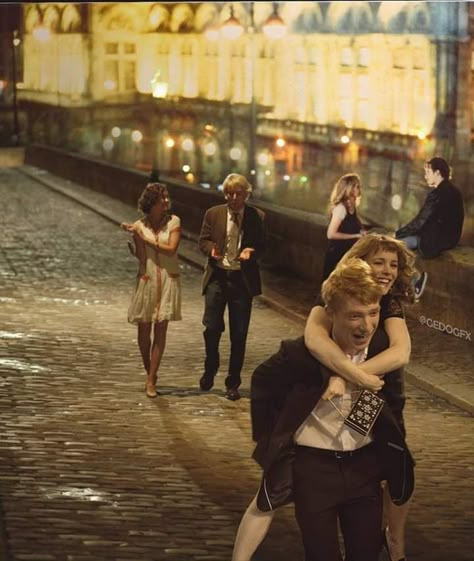 Midnight In Paris, Septième Art, I Love Cinema, Movies And Series, Film Inspiration, Movie Lines, Before Sunset, Movie Couples, Before Sunrise