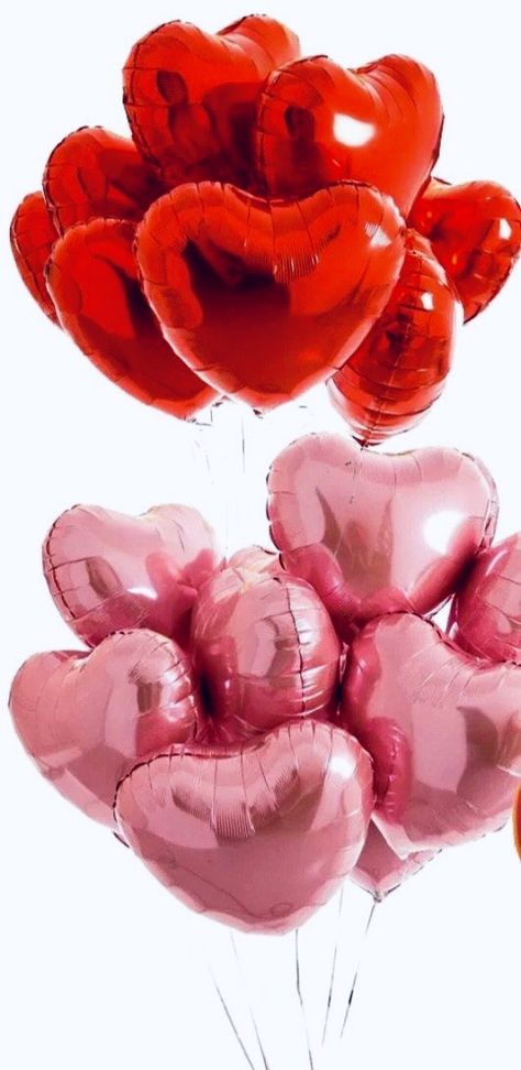 Object References, 12 Balloons, Balloons Bouquet, Balloon Painting, Heart Balloons, Mylar Balloons, Valentines Party, Ap Art, Balloon Bouquet