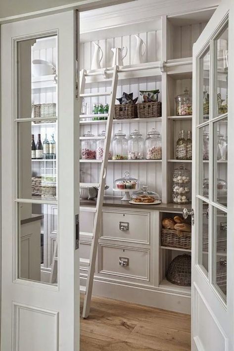 Pantry Inspiration, Farmhouse Pantry, Pantry Room, French Country Kitchens, Kitchen Pantry Design, Tiny Space, Butler's Pantry, Pantry Design, Pantry Storage