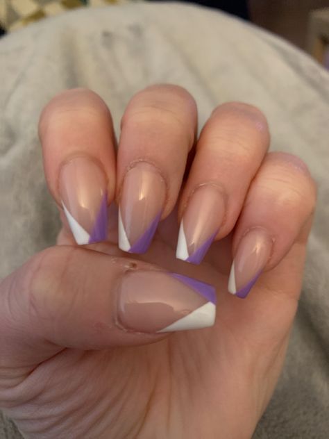 White Nails With Purple Tips, Nails That Match Purple Dress, White And Dark Purple Nails, Purple Nails With White Tips, White And Purple Acrylic Nails, Purple And White Nails Acrylic, Cute Nails For Graduation, White And Purple Nails, Purple And White Nails