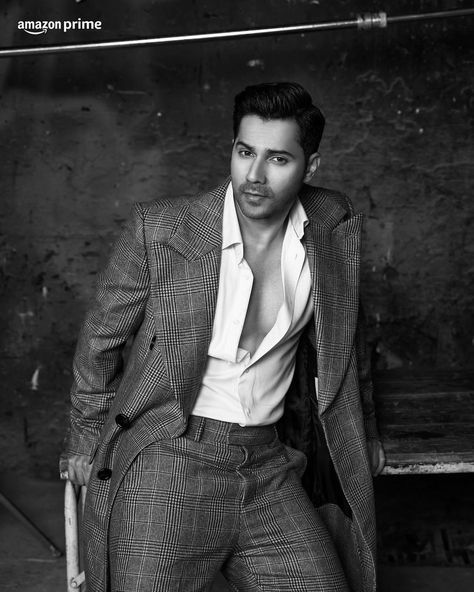 VARUN AND SAMANTHA AKA HONEY BUNNY. https://howl.link/sabg0bueyedx5 Amazon Prime video published the Photos of the star cast of their upcoming show Citadel: Honey Bunny. #VarunDhawan and #SamanthaRuthPrabhu in black in white 🤍🖤 #CitadelHoneyBunny Black In White, Nose Piercing Hoop, Honey Bunny, Varun Dhawan, Star Cast, Amazon Prime Video, Bollywood Stars, Bollywood Movies, Nose Piercing