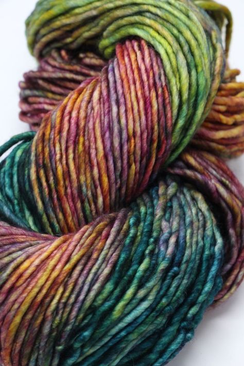 Mecha | Malabrigo Yarn | Arco Iris | Fabulous Yarn Crochet Slouch Beanie, Dyeing Yarn, Quick Projects, Novelty Yarn, Malabrigo Yarn, Yarn Thread, Knitted Wit, How To Purl Knit, Handspun Yarn