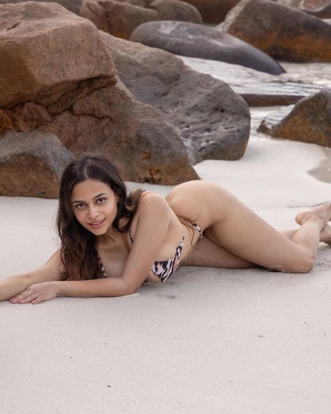 Beach Side, Indian Photoshoot, Hot Women Dress, Instagram Model, Indian Actress Hot Pics, Beautiful Smile Women, Stylish Girl, Ash, Water