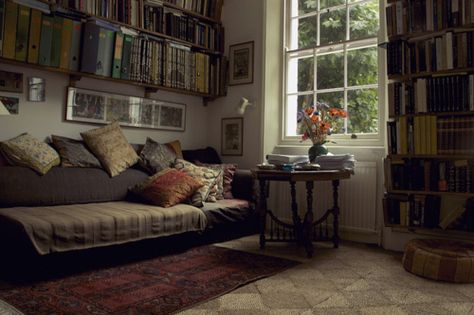 Nap Nook, Indian Living Room, Relaxing Reading, Indian Living Rooms, Reading Spot, Home Libraries, Pretty Room, Grey Skies, Book Nook