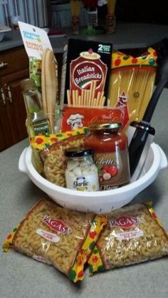 Silent Auction Basket Ideas, Raffle Gift Basket Ideas, Benefit Ideas, Silent Auction Basket, Dollar Store Gifts, Auction Basket Ideas, Auction Gift Basket Ideas, Basket Raffle, Fundraiser Baskets