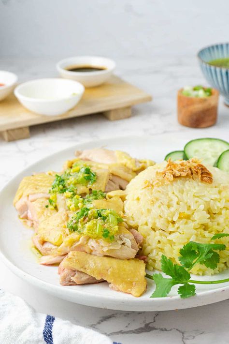 Instant Pot Hainanese Chicken Rice (Is It Healthy?) - Fitsian Food Life Rice Recipe Instant Pot, Pressure Cooking Chicken, Hainan Chicken, Chicken Rice Recipe, Hainanese Chicken Rice, Chicken Instant Pot, Recipe Instant Pot, Asian Dish, Chicken Rice Recipes