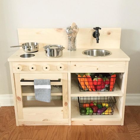 Diy Kids Kitchen, Wooden Toy Kitchen, Brag Board, Diy Playroom, Toddler Kitchen, Kitchen Sets For Kids, Pretend Kitchen, Wooden Play Kitchen, Kids Play Kitchen