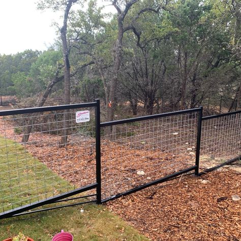 10 Secure Dog Fence Ideas - Backyardscape Dog Areas In Backyard Fence Ideas, Cheap Fence Ideas For Dogs Backyards, Dog Run Fence Ideas, Backyard Fencing Ideas For Dogs, Dog Fence Ideas Backyards Cheap, Cheapest Fence Ideas For Dogs, Pet Fence Ideas Backyards, Dog Fence Ideas Backyards, Inexpensive Fencing Ideas