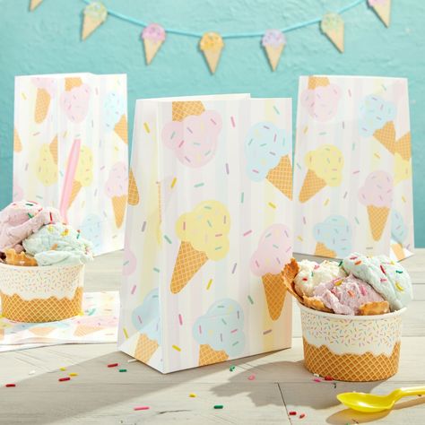 Party Favor Bags For Kids, Kids Birthday Decorations, Ice Cream Party Favors, Ice Cream Party Decorations, Candy Toys, Bags For Kids, Ice Cream Birthday Party, Ice Cream Theme, Birthday Decorations Kids