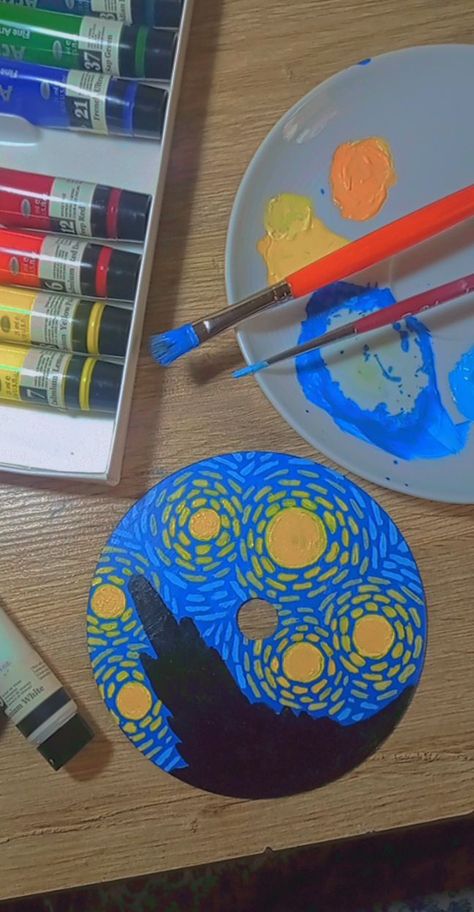 Painted on CD 
Painted by acrylic colour
Painting Idea Simple Starry Night Painting, Easy Starry Night Painting, Simple Starry Night, Painting On Cd, Cd Painting Ideas, Art Cd, Cd Wall Art, Cd Aesthetic, Starry Night Painting