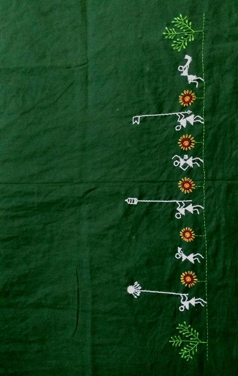 Warli Painting On Kurti, Warli Embroidery, American Scene Painting, Warli Paintings, Geometric Paintings, Healthy Potato, Worli Painting, Warli Art, Kutch Work Designs