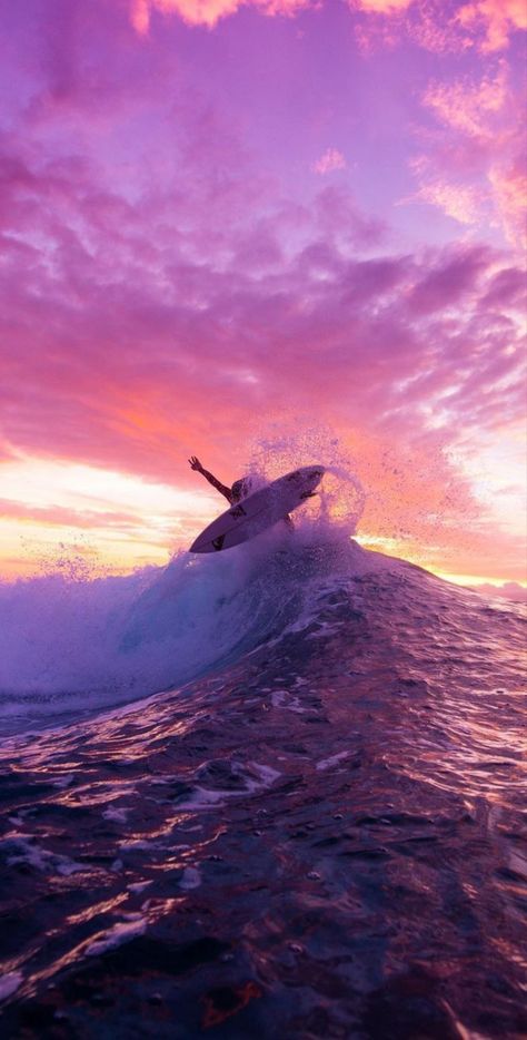 Sunset Surfing Aesthetic, Surfboarding Aesthetic, Aesthetic Surfing Wallpaper, Surfer Vibes Wallpaper, Costal Aesthic Wallpaper, Aesthetic Surf Wallpaper, Surf Wallpaper Aesthetic, Surfer Wallpaper Iphone, Surfing Wallpaper Iphone