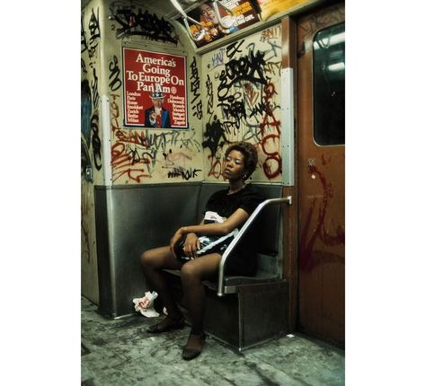 44 Amazing Photographs That Captured Daily Life of New York City in 1983 Jamel Shabazz, Subway Car, Street Photography Urban, Old New York, Urban Graffiti, Nyc Subway, Foto Tips, Magnum Photos, Documentary Photography