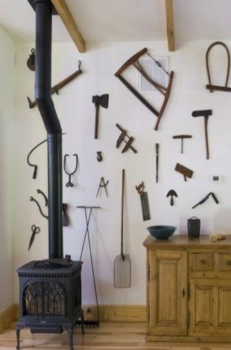 ISA & MAT display old farm tools (that kids won't hurt themselves on) as a reminder of the work we are called to Old Tools Decor Ideas, Primitive Dining Rooms, Barn Kitchen, Farm Tools, Old Farm Equipment, Barn Renovation, Antique Tools, Work Tools, Old Tools