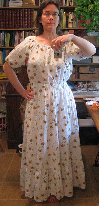 Simple Peasant Dress, Womens Peasant Dress Pattern Free, Peasant Dress Pattern Free Womens, Sewing Nightgown Women Free Pattern, Peasant Skirt Pattern Free, Prairie Dress Sewing Pattern, Pioneer Dress Pattern Free, Peasant Skirt Pattern, Nightgown Pattern Women's