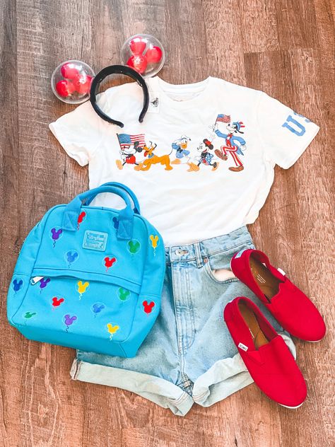 100 Outfit Ideas for Disneyland this Summer! Outfit Ideas For Disneyland, Outfit Ideas For The Summer, Outfit Ideas Disney, Disneyland Outfit Ideas, Cinderella Disneybound, Bambi Shirt, Disney Vacation Outfits, Disney Outfit Ideas, Disney Trip Outfits