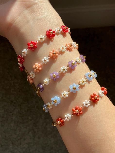 Gold Bracelet Aesthetic, Flavored Crackers, Beaded Flower Bracelet, Bracelet Aesthetic, Fish Bracelet, Bff Bracelets, Fishing Bracelet, Dainty Gold Bracelet, Aesthetic Floral