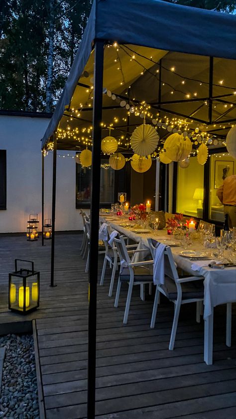 Tent Fairy Lights, Dinner Party Outdoor, Outdoor Evening Party, Party Tent Decorations, Crawfish Party, Outdoor Dinner Party, Summer Night Party, Lanterns Outdoor, Summer Dinner Party