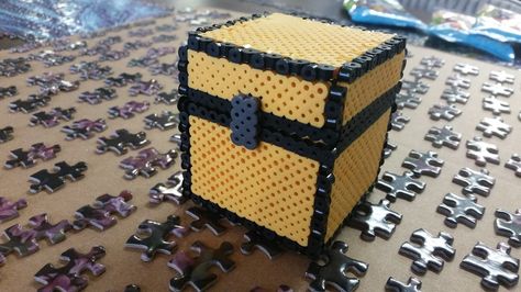 Perler Bead Chest  •  Free tutorial with pictures on how to make a pegboard bead box in under 120 minutes 3d Perler Bead Patterns, Minecraft Box, Minecraft Diy, Beaded Wedding Jewelry, Fabric Artwork, Perler Ideas, 3d Perler Bead, Hama Bead, Handmade Jewelry Box