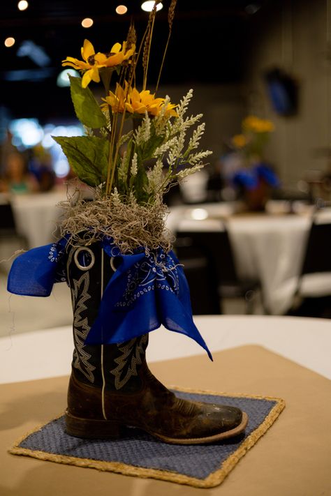 Western Wedding Centerpieces, Cowboy Centerpieces, Boot Centerpiece, Western Centerpieces, Cowboy Party Decorations, Western Party Decorations, Cowboy Theme Party, Western Theme Party, Quinceanera Decorations