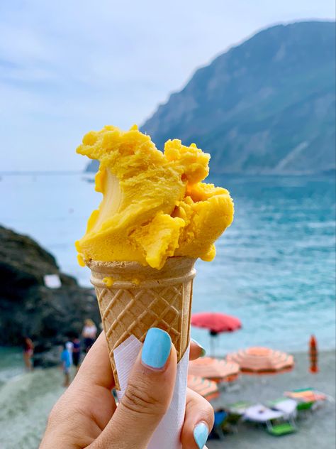 mango gelato, italy, summer, vacation Mango Beach Aesthetic, Italian Gelato Aesthetic, Italian Gelato Shop Aesthetic, Mango Gelato, Aperol Spritz Glasses, Italy Gelato Aesthetic, Italian Spritz, Lana Aesthetic, Mango Ice Cream