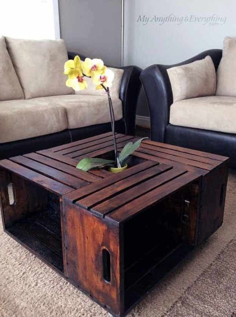 Diy Crate Coffee Table, Wooden Crate Coffee Table, Diy Wooden Crate, Crate Coffee Table, Crate Table, Crate Diy, Diy Home Projects, Diy Living Room Decor, Crate Furniture