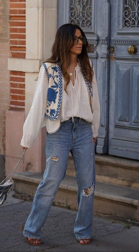 Boho Vest Outfit, Stylish Office Outfits Women, Office Fashion Summer, Stylish Office Outfits, Boho Fashion Spring, Waistcoat Outfit, Vest Bag, Zara Vest, Jeans West