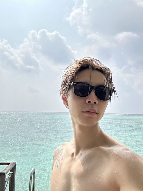 bubble nct 🫧 sur X : "#JOHNNY 🐱 via bbl https://t.co/KXmDrQrj3S" / X Nct 127 Johnny, Nct Johnny, Poster Boys, Johnnie Walker, The Maldives, Asian Celebrities, Jaehyun Nct, K Pop Music, Maldives