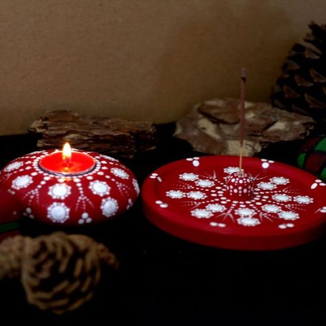 Handmade decorative candle holder and incense holder for Christmas. Made with acrylic paint on wood material. Paint On Wood, Acrylic Paint On Wood, Candle Holder Decor, Oct 31, Wood Material, Incense Holder, Handmade Decorations, Painting On Wood, Acrylic Paint