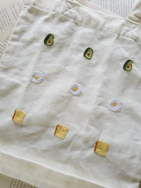 Bread Embroidery Pattern, Matcha Embroidery, Bread Embroidery, Avocado Embroidery, Egg Embroidery, Egg Bread, Embroidery Business, Basic Hand Embroidery Stitches, Embroidered Tote Bag