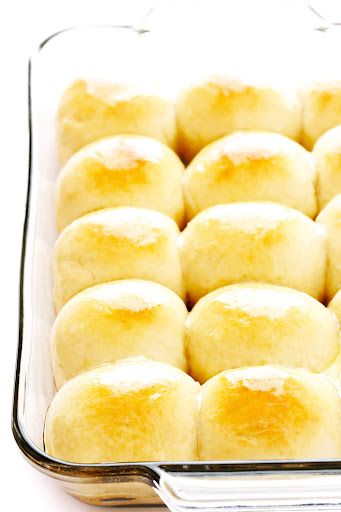 1-Hour Soft and Buttery Dinner Rolls - Gimme Some Oven Give Me Some Oven, One Hour Dinner Rolls, Buttery Dinner Rolls, Best Homemade Bread Recipe, Thanksgiving Side Dishes Easy, Christmas Side Dishes, Best Thanksgiving Recipes, Airfryer Recipes, Gimme Some Oven