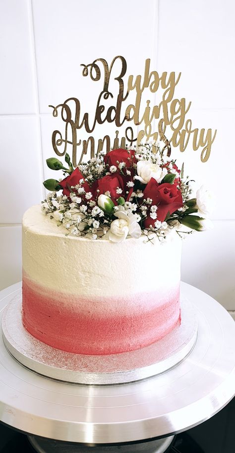 Ruby Cake Ideas, 40th Anniversary Cake Topper, Ruby Wedding Party Ideas, 40 Wedding Anniversary Ideas Decoration, Ruby Anniversary Cake Ideas, Anniversary Cake 40th, 40 Wedding Anniversary Ideas, 40 Anniversary Cake, Ruby Wedding Cake Ideas 40th Anniversary