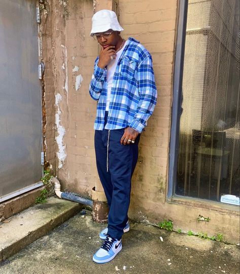 Jordan 1 Unc, Flannel Fits, Flannel Men, Dope Fits, Black Men Street Fashion, Stylish Men Casual, Men Street Fashion, Mens Outfit Inspiration, Fire Fits