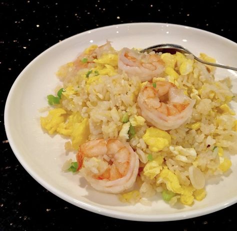 Fried Rice Aesthetic, Rice Aesthetic, Prawn Rice, Egg Fried Rice, Indian Recipe, College Meals, Delicacy Food, Food Drinks Dessert, Health Snacks