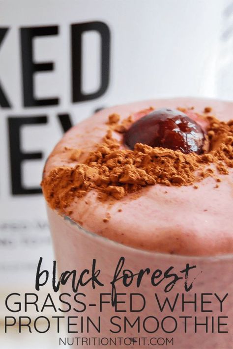 Meet your cravings with this black forest grass-fed whey protein smoothie - a satisfying, sweet, high-protein smoothie! #sponsored by Naked Nutrition Grass-Fed Whey Protein Powder Whey Smoothie Recipes, Blender Bottle Recipes, Smoothie High Protein, Protein Powder Smoothie Recipes, Protein Powder Recipes Shakes, Simple Healthy Meal Prep, Healthy Protein Powder, Whey Protein Smoothies, Protein Smoothie Recipes Healthy